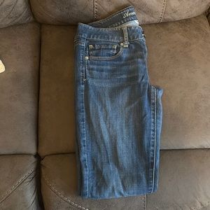 Size 6 short length super stretch skinny jeans